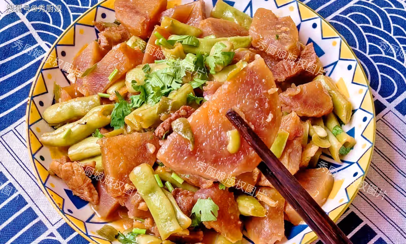 「夏不補鉀,體要乏」,建議中老年,多吃4種高鉀菜,輕鬆過三伏
