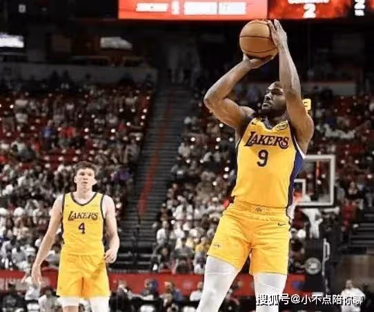 布朗尼得分新高!湖人大逆轉,克內克特20分,落選秀打成小約基奇