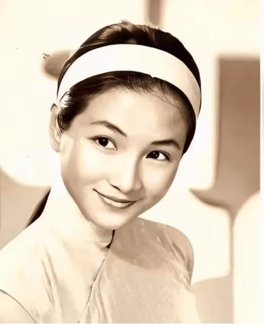 突發!一代俠女鄭佩佩兩日前離世,享年78歲!一生感情坎坷崎嶇,曾出演多部經典影片