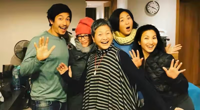 突傳噩耗!知名老戲骨鄭佩佩在美國離世,身體抱恙不願公開病情