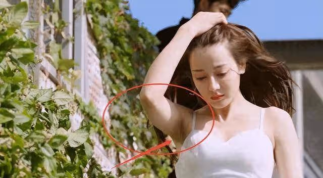 看看娛樂圈那些「從不脫腋毛」的女星,活成了多少男人的夢想?