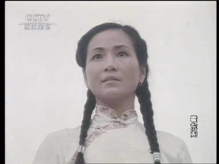 曾閃婚嫁富豪懷孕8次流產4次!武俠女王鄭佩佩悲喜人生