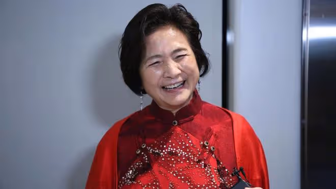 八卦爆料:趙麗穎、張凌赫、唐嫣、鄭佩佩、甦醒、宋芸樺