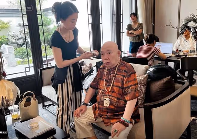 周星馳電影8大配角現狀：有人離世，有人定居內地，有人身家過億