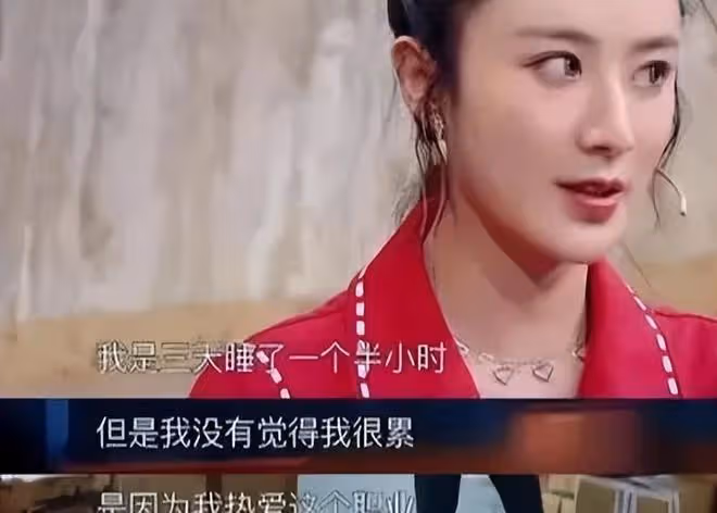 消失兩年後,薇婭轉戰短劇,流量女王強勢回歸,瘋狂吸金!