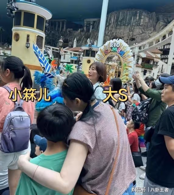48歲大S帶兒女韓國度假!臉部浮腫變老大媽,小玥兒具俊曄像親父女