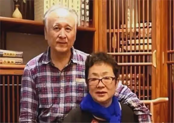 以為他們只是退出歌壇,實則已悄然離逝,再也見不到的5位歌星