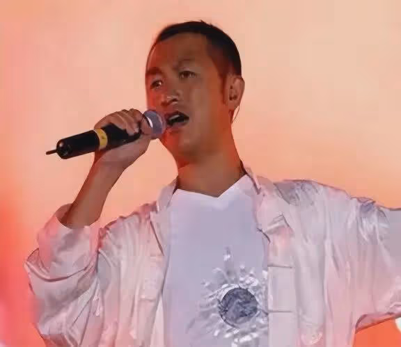 以為他們只是退出歌壇,實則已悄然離逝,再也見不到的5位歌星
