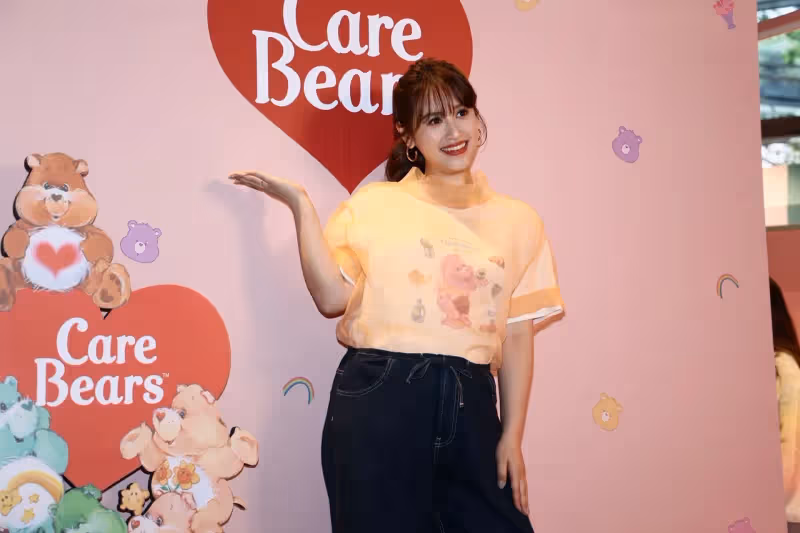 憲哥無所不在！Sandy懷孕失眠一周　俏當Care Bear一日店長噴少女心