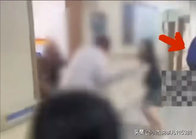 李晟醫生本可以活命!旁觀兩人已經按住兇手,卻被其中一妻子拉開