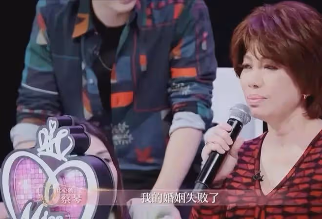 43歲柳岩說希望有個伴,揭開了娛樂圈大齡單身獨居女星的心酸