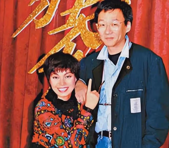 43歲柳岩說希望有個伴,揭開了娛樂圈大齡單身獨居女星的心酸