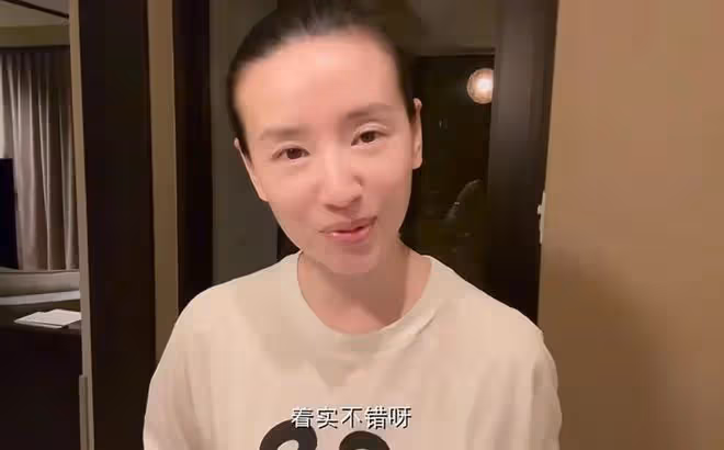 44歲董潔近照快禿頭,兒子頂頂吐槽不好看,董潔反應太無奈