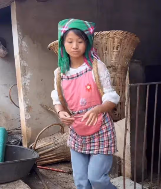 麼嘎!400萬粉絲網紅小英一家開公司了,網友:上拉如成富一代了