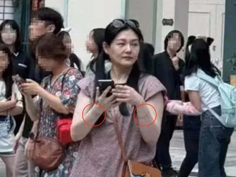 大S具俊曄疑似又添新情侶紋身!手腕處都多了三條線