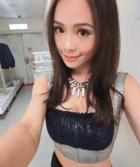 突變大肚！前TVB小花穿黑色泳裝，身材明顯臃腫！ 曾是TVB上位小生前女友
