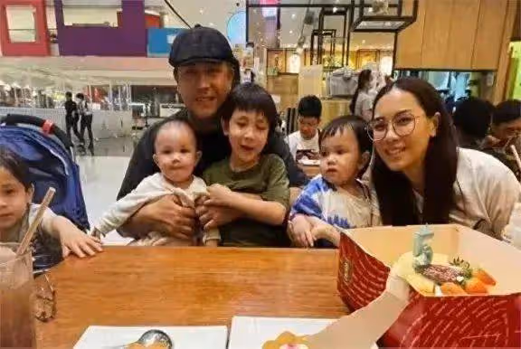 洗心革面?TVB「離婚界KOL」去工地幹活,粉絲紛紛點贊