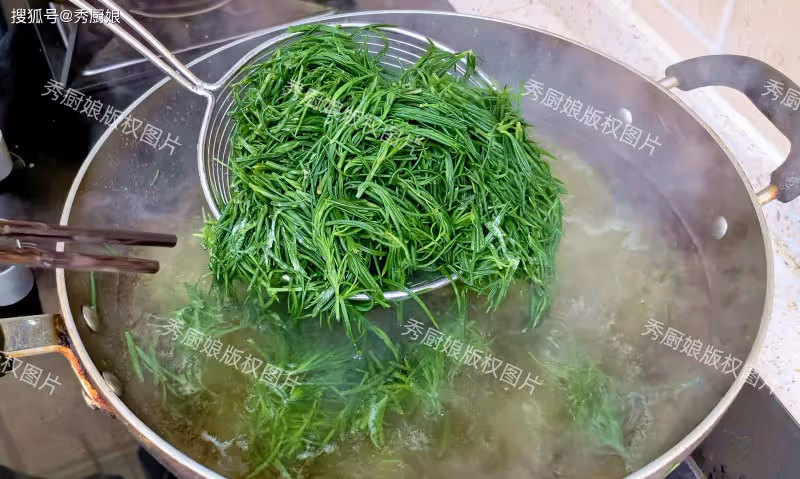 7月遇見它使勁吃,一清肺,二護眼,三祛濕、四通便,錯過真可惜