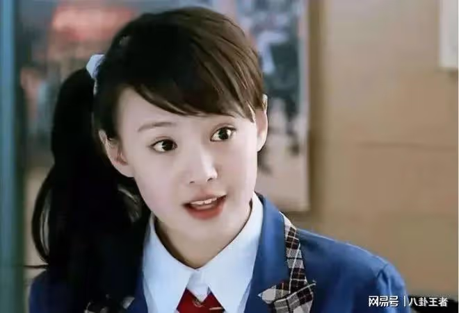 鄭爽洗白復出?代孕棄養逃稅漏稅,種種罪行只是因為遇到了渣男