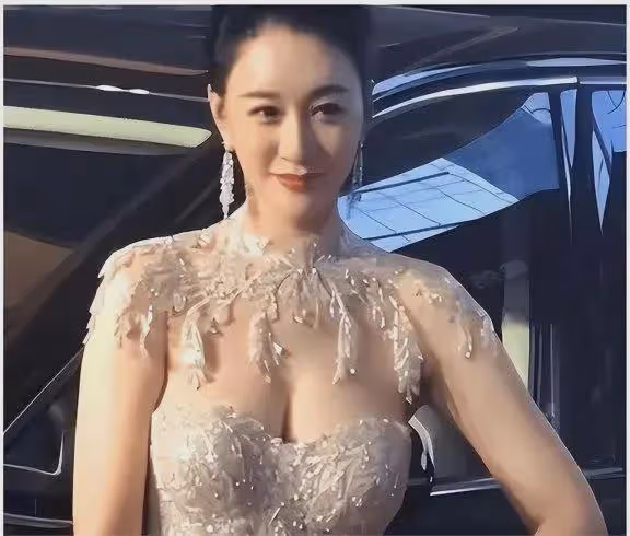 梅婷養他6年,李小冉為他墮胎2次,如今他55歲娶小15歲嬌妻好幸福