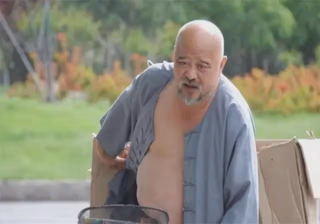 事實證明，吃肉喝酒每天兩包煙的李琦，早已走上了一條"不歸路"