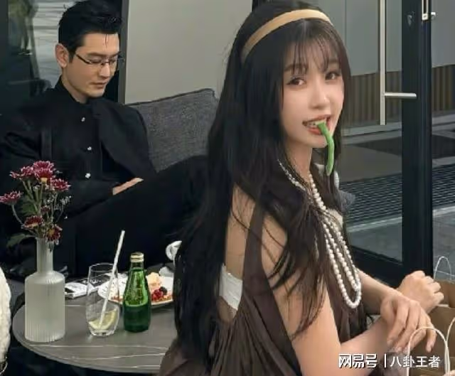 跪舔洋人!《中餐廳8》卸磨殺驢陷國籍偏見爭議,崇洋媚外骨氣何在