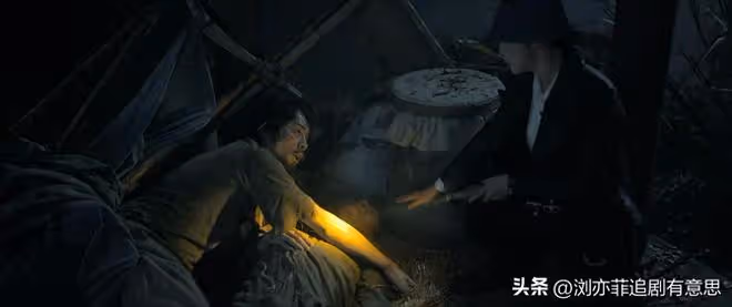 《孤城迷戰》直到諜影重重不識真面目，王秋水才發現危險前所未有