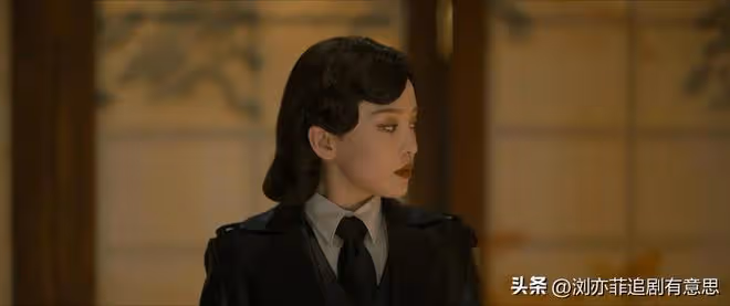 《孤城迷戰》直到諜影重重不識真面目，王秋水才發現危險前所未有