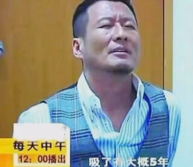 曾紅遍全國的大牌港星，被封殺多年，如今61歲只能來內地開挖掘機