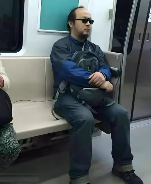 竇靖童：我的天后媽媽錢多到用不完，但窮苦潦倒的爸爸是我的心病