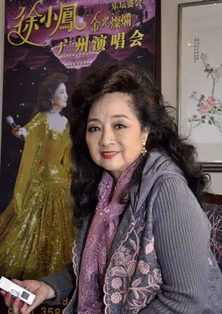 周潤發給她下跪，劉德華揚言要養她，75歲的徐小鳳有什麼魅力？