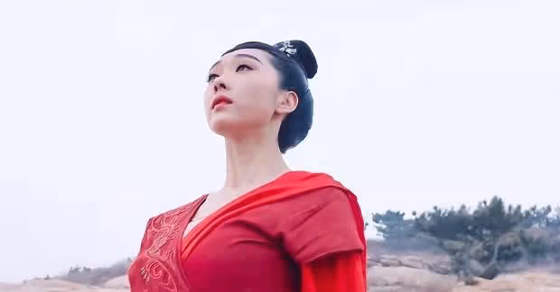 《靈魂擺渡》四大流量女星,楊紫臉小了,彭小苒認不出,她倆最美