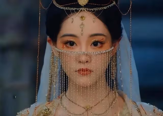 《靈魂擺渡》四大流量女星,楊紫臉小了,彭小苒認不出,她倆最美