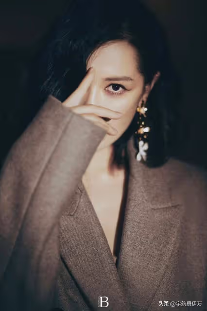 她因太美被導演收入囊中,相愛10年卻慘遭分手,如今48歲風韻猶存