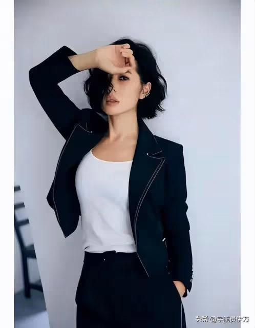 她因太美被導演收入囊中,相愛10年卻慘遭分手,如今48歲風韻猶存