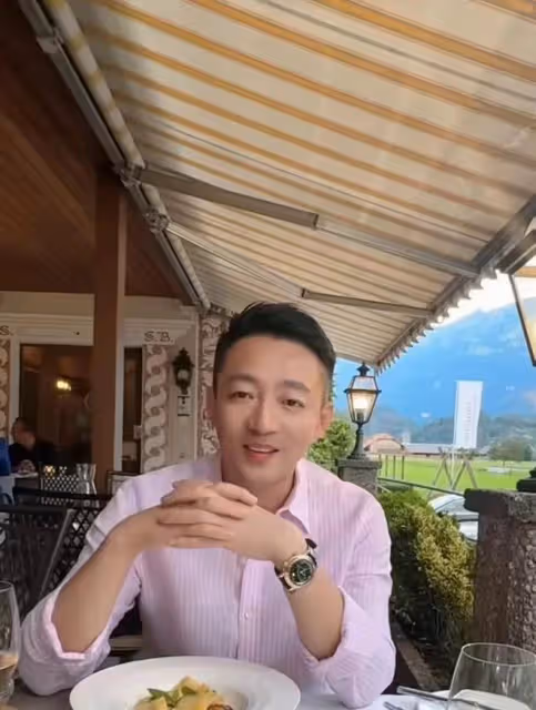 54歲具俊曄生圖五五分,回韓國與大S異地戀,網友預測不長久