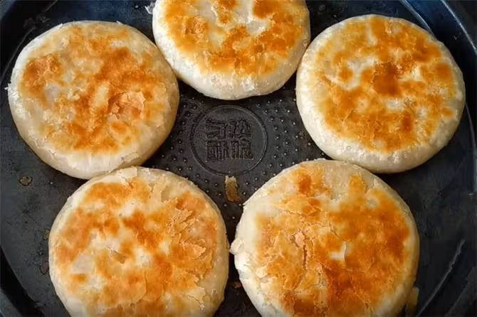 糯米酥這麼做,看著就想吃,咬一口直掉渣,外酥里糯太香了