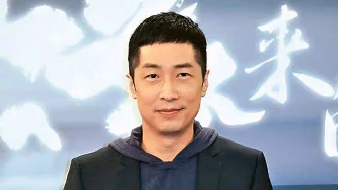 圈中人緣廣!前TVB男星升級做電台總監首個台慶,三位契妹獻聲祝賀