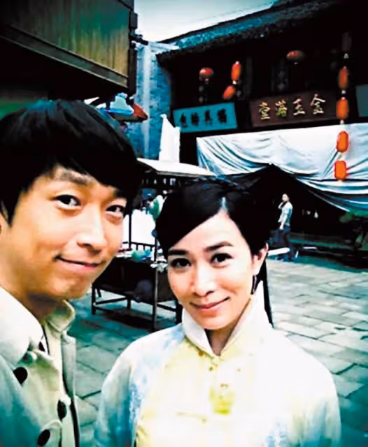 圈中人緣廣!前TVB男星升級做電台總監首個台慶,三位契妹獻聲祝賀