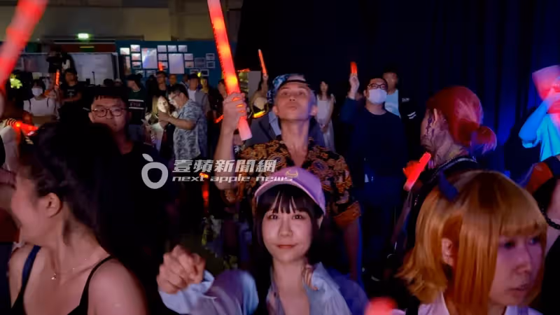 狗仔直擊｜孫安佐泰國呼麻後！受邀北市警反毒活動　竟大膽在少年隊地盤開趴