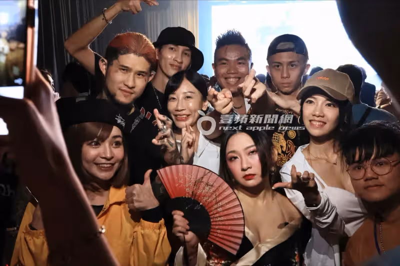 狗仔直擊｜孫安佐泰國呼麻後！受邀北市警反毒活動　竟大膽在少年隊地盤開趴