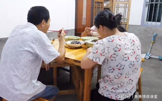 公婆退休工資9000，幫我們還4000房貸，我終於明白：公婆要什麼