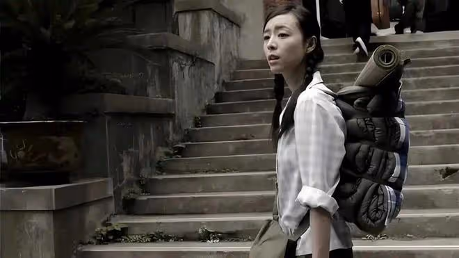 44歲張靜初：無性無愛住小院，守著一屋子破爛，就想做個無用的人