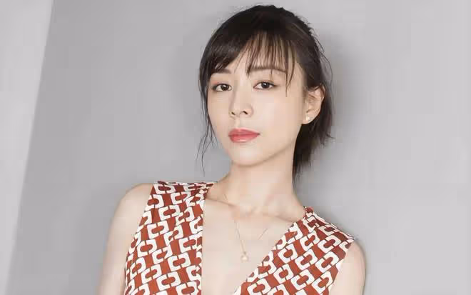 44歲張靜初:無性無愛住小院,守著一屋子破爛,就想做個無用的人