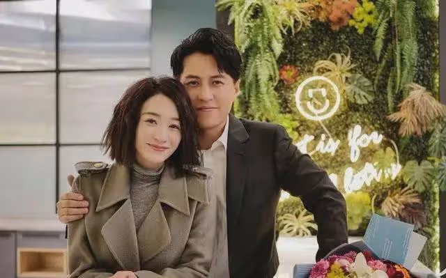 李小冉:39歲嫁給富商男閨蜜,5個億隨便花,如今生活狀況怎樣?
