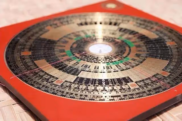 她是「最旺夫」港姐,嫁何猷君御用風水師,婚後丈夫資產翻了16倍