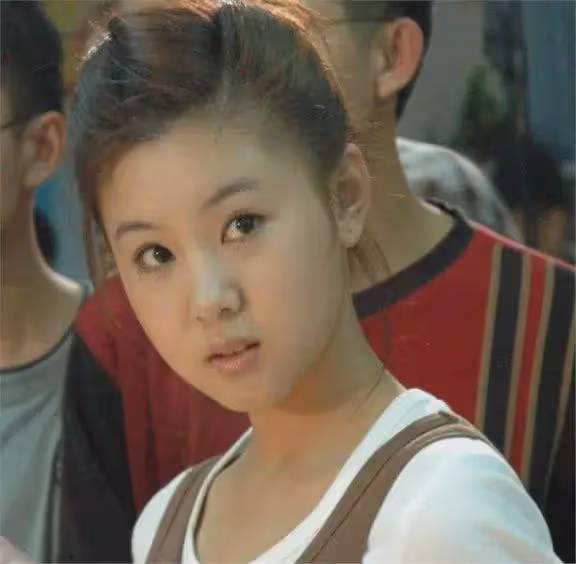 她是娛樂圈最乾淨女演員,出道20年從不接吻戲,如今40歲宛如少女