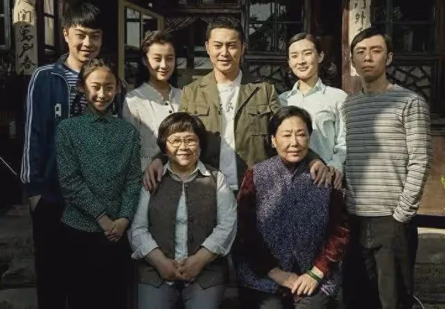 徐梵溪:沒婚姻也沒有孩子,男友花5億娶李小冉,她低調成全