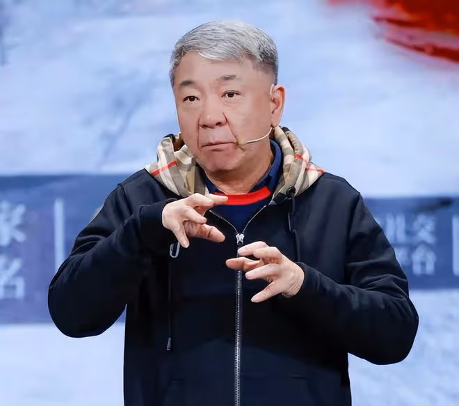 好傢夥,鄭曉龍又要翻拍新版《紅樓夢》,這燙手山芋誰接都不討好