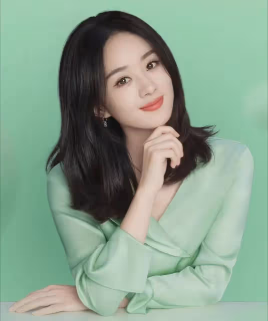 趙麗穎與馮小剛二搭！領銜主演電影《向陽花》，5部影視作品待播